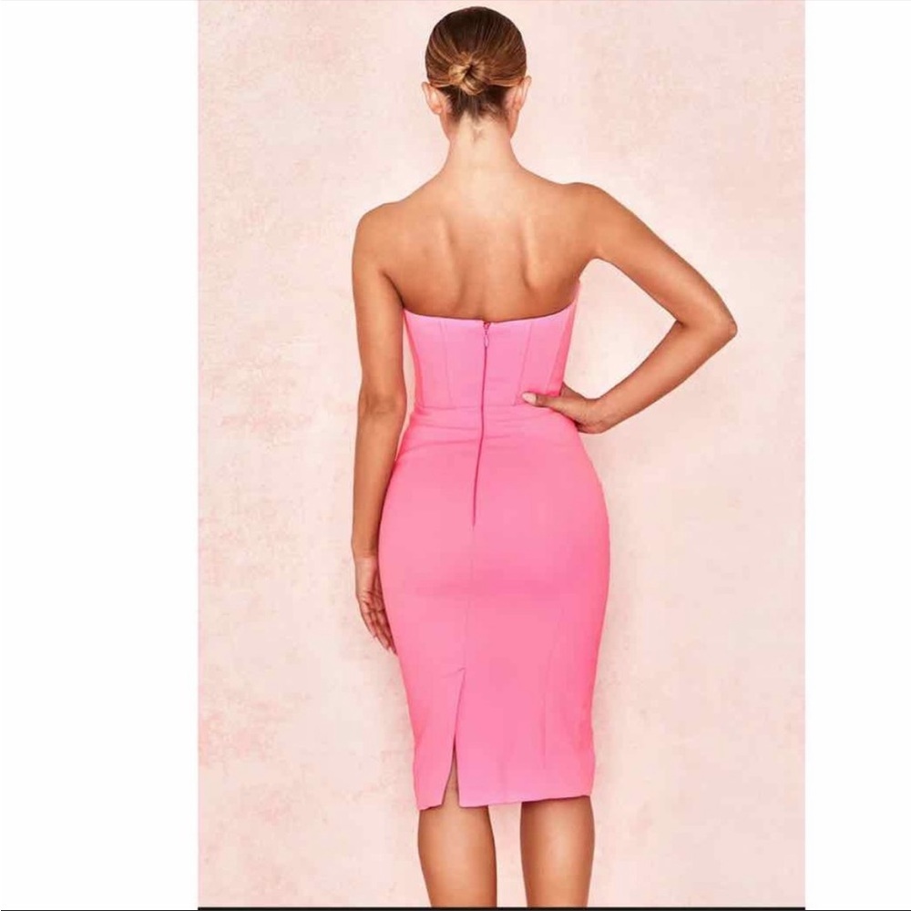 HOUSE OF CB 'Niaz' Pepto Pink Crepe Corset Dress - Picture 4 of 11